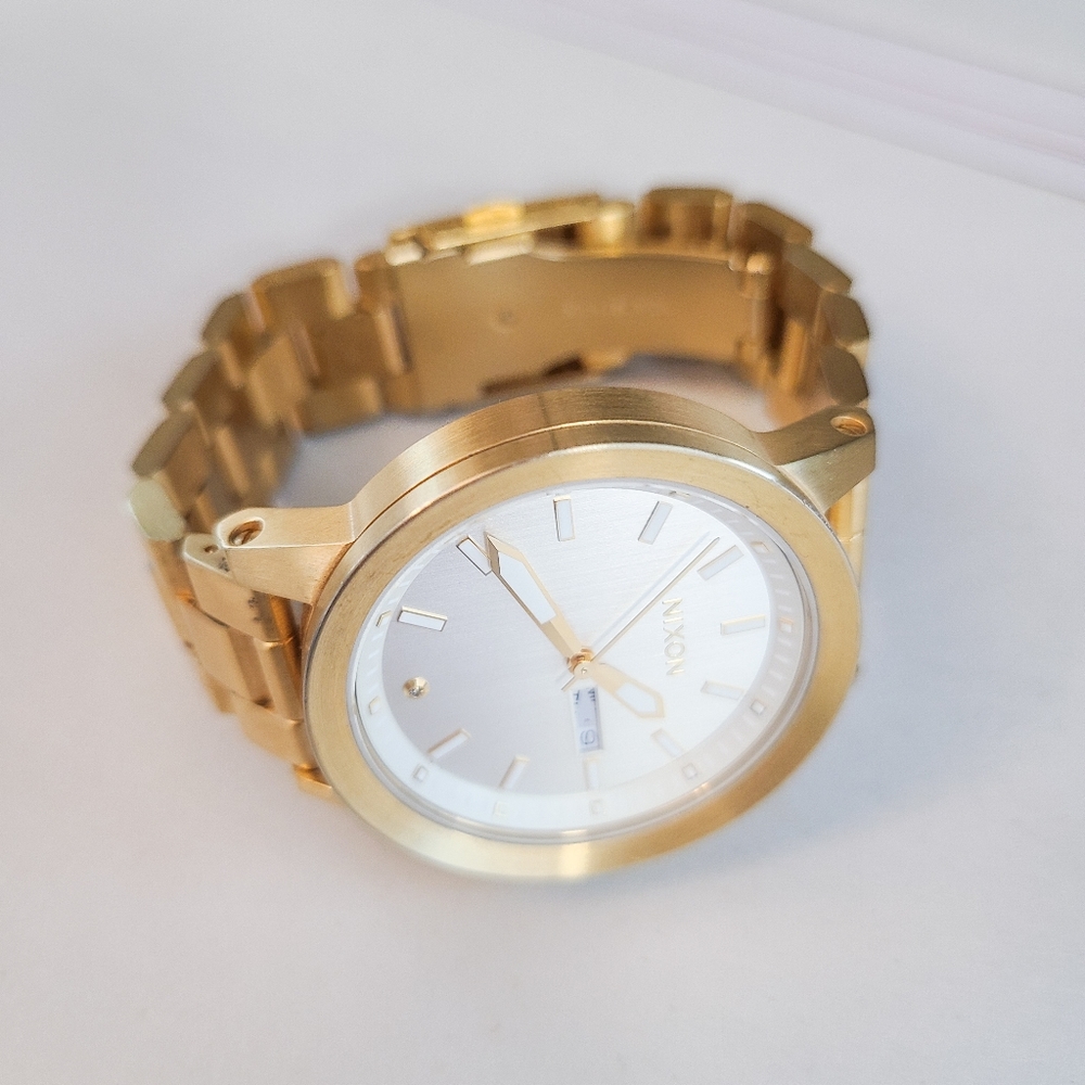 Nixon Watch